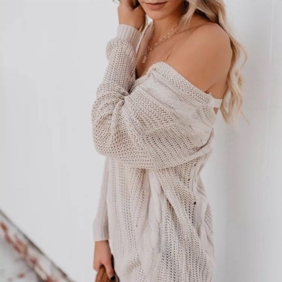 SOLD OUT! NWT Strappy Back Cream Sweater Tunic Top - Picture 2 of 6